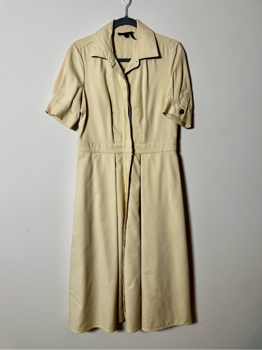 Donna Karan Midi Short Sleeve Belted Shirtdress Neutral Pleated - Picture 2 of 6